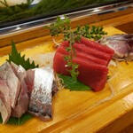 吉野鮨本店 - つまみを少々