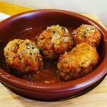 Rokkou Baru Maunten - ミートボールのトマト煮