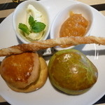 アップステアーズ - 