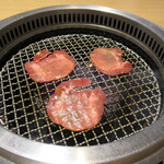 Nikutonya Chokusou Yakiniku Banri - 