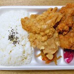 Karaage Semmon Happi Shouten - あいもり唐揚げ弁当（中；ライス大盛り）