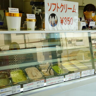 ラ・リューシェ_2