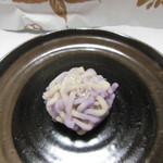 御菓子司 塩芳軒 - 紫陽花　きんとん製　粒餡