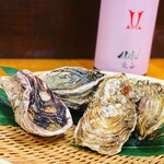 原始焼・二代目・魚々子 - 岩牡蠣　真牡蠣
