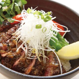 Akagi beef sirloin Steak bowl from Gunma Prefecture [Limited quantity! Recommended dishes】