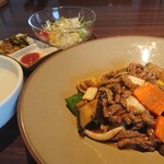 Chuugokuryouri Kouryuu - 牛肉のカキソース炒め、お粥、サラダのランチセット