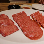 焼肉 ジャンボ - 