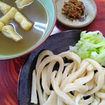 手打ちうどん ムサシ - つけ並辛みそ
