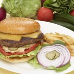 カフェ・ノベル - 話題の”極みバーガー”です。一見の価値あり！