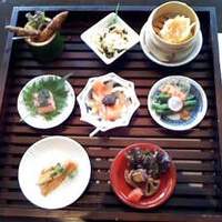 中国料理 吉珍樓 ルーセントタワー店 - １．前菜？各種盛り合わせ