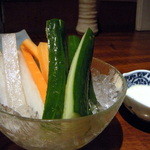 洋酒と焼き鳥 火鳥 HINOTORI - セットのスティックサラダ