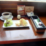 ko-hi-rakudaya - ハムとチーズのサンドセット500円