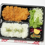 さぼてん - 健美豚ロースかつ弁当。