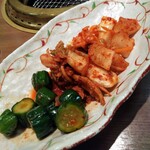 美勝 - キムチ盛り合わせ