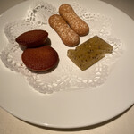 コート ドール - ミニャルディーズ