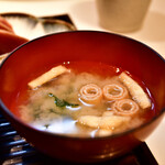 青山きいろ - 【トロサバ塩焼 定食@1,200円】味噌汁