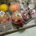 トシ・ヨロイヅカ アトリエ - 