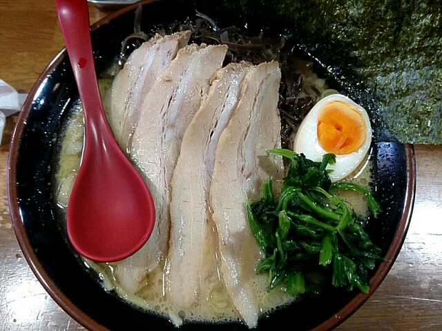 實家 戸部本町店 ミノルヤ 高島町 ラーメン 食べログ