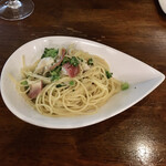 ラ･マンチーナ - ホッキ貝とブロッコリーのパスタ