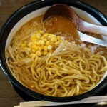 味噌ラーメン専門店 日月堂 - 味噌ラーメンの麺