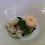 小笠原伯爵邸 - あおり烏賊のラミナス　帆立貝のソテー　ハモンのエスプーマ