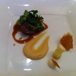 小笠原伯爵邸 - イベリコプルマの備長炭焼き　ひよこ豆とヴァニラのハーモニー