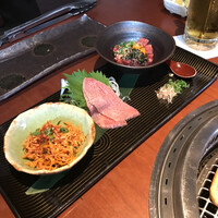 蕃 YORONIKU - 