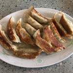 一品香 - 町中華来たらやっぱりはずせない！

餃子！¥400 X2

お！何も付けずにしっかり美味いぢゃないのヽ(´o｀


