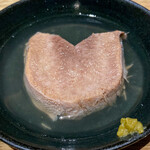 肉寿司 肉和食 KINTAN - 牛タン出汁煮