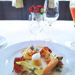 レストラン クレッセント - オマールブルーのブロシェットと玉蜀黍のヴァリエーション