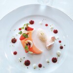 レストラン クレッセント - 白桃のメルバ　ベルベンヌの香り