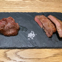 肉寿司 肉和食 KINTAN コレド室町 - 熟成牛タン2種