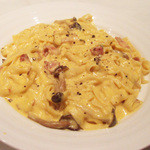 ヴァン・ド・レーヴ - カルボナーラ、タリアテッレ(1785円)