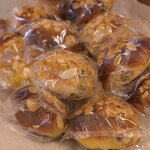 ブーランジェリー セイジアサクラ - パン棚