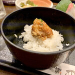 하나노 마이 프레나 마쿠하리점 - 밥 위에 얹은 닭튀김