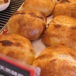 ブーランジェリー セイジアサクラ - パン棚