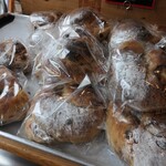 ブーランジェリー セイジアサクラ - パン棚