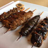 天然うなぎ しま村 - 串焼 盛合せ ¥2,970
                    ひれ焼とかぶと焼、美味しい 天然うなぎ しま村 - 串焼 盛合せ ¥2,970
                    ひれ焼とかぶと焼、美味しい