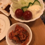 大衆焼肉 - キムチとか頼んだっけ？