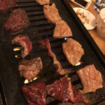 大衆焼肉 - 焼け焼け焼けぇ