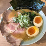 横浜家系ラーメン 友喜家 - 