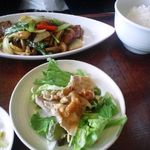 China bar 月天心 - 牛肉の黒胡椒炒めランチ