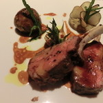 ラ ターブル ドゥ ジョエル・ロブション - 子羊背肉のロティ。本日の一番！これは本当においしかったヾ(*´∀｀*)ﾉ