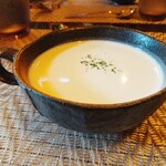 蔵KURA - スープはジャガイモの味がしっかりしたコクのあるスープでした。 もう少し冷たいほうが好みではありましたが、なかなかいいと思います。