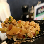 赤麺 梵天丸 - 〆の担担麺飯。見た目悪いですねw