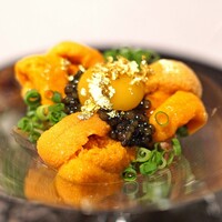 神戸牛炉釜炭焼ステーキ IDEA 銀座 - 冷前菜　　神戸牛のカクテル タルタル仕立て～厳選北海道雲丹とオシェトラキャビア～