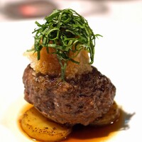 神戸牛炉釜炭焼ステーキ IDEA 銀座 - 温前菜　　神戸牛のIDEA銀座ハンバーグステーキ