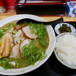 Aji Ten - 大碗味噌拉麵+叉燒