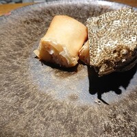 隼 - golden crab