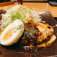 黒毛和牛専門 天の幸山の幸 淀屋橋店  - チーズハンバーグ エッグトッピング